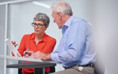 CCAS et CLIC : Comment peuvent-ils aider votre proche à rester autonome et en sécurité