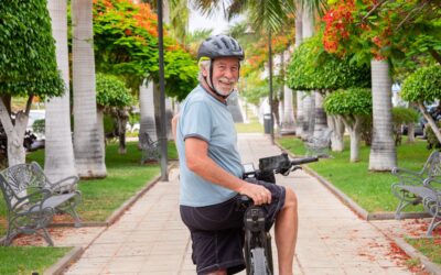 Natation, aquagym, vélo : les sports d&rsquo;été que les seniors adorent